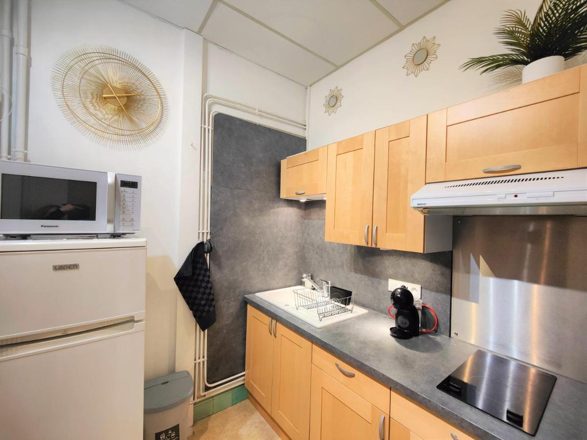 Appartement Grand Studio 38m2 Dans Ancien Palace Avec Piscine Et Place De Parking Privée