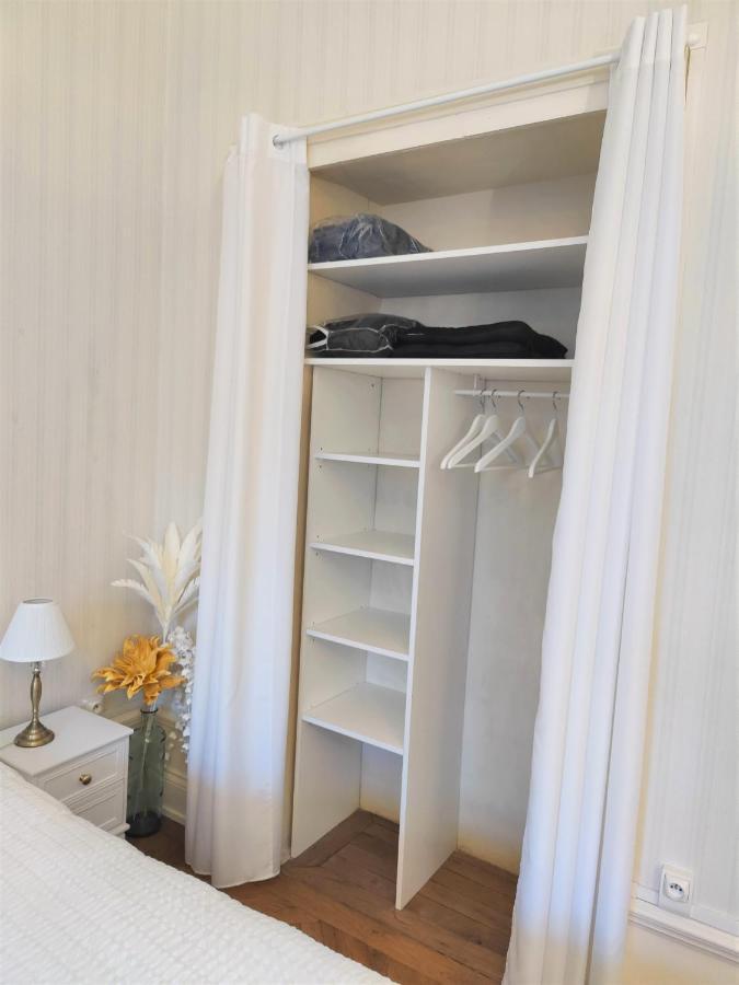 Grand Studio 38m2 Dans Ancien Palace Avec Piscine Et Place De Parking Privée Aix-les-Bains